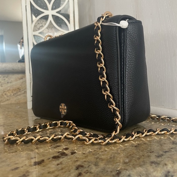 New Tory Burch Carter 🖤 shoulder bag last one - Picture 9 of 11
